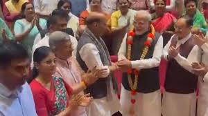 NDA संसदीय दल की बैठक में प्रधानमंत्री नरेंद्र मोदी को किया गया सम्मानित, ऑपरेशन सिंदूर और महादेव पर पारित हुआ प्रस्ताव